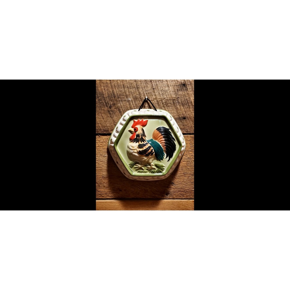Vintage 1960, Made in Japan ceramic rooster wall hanging